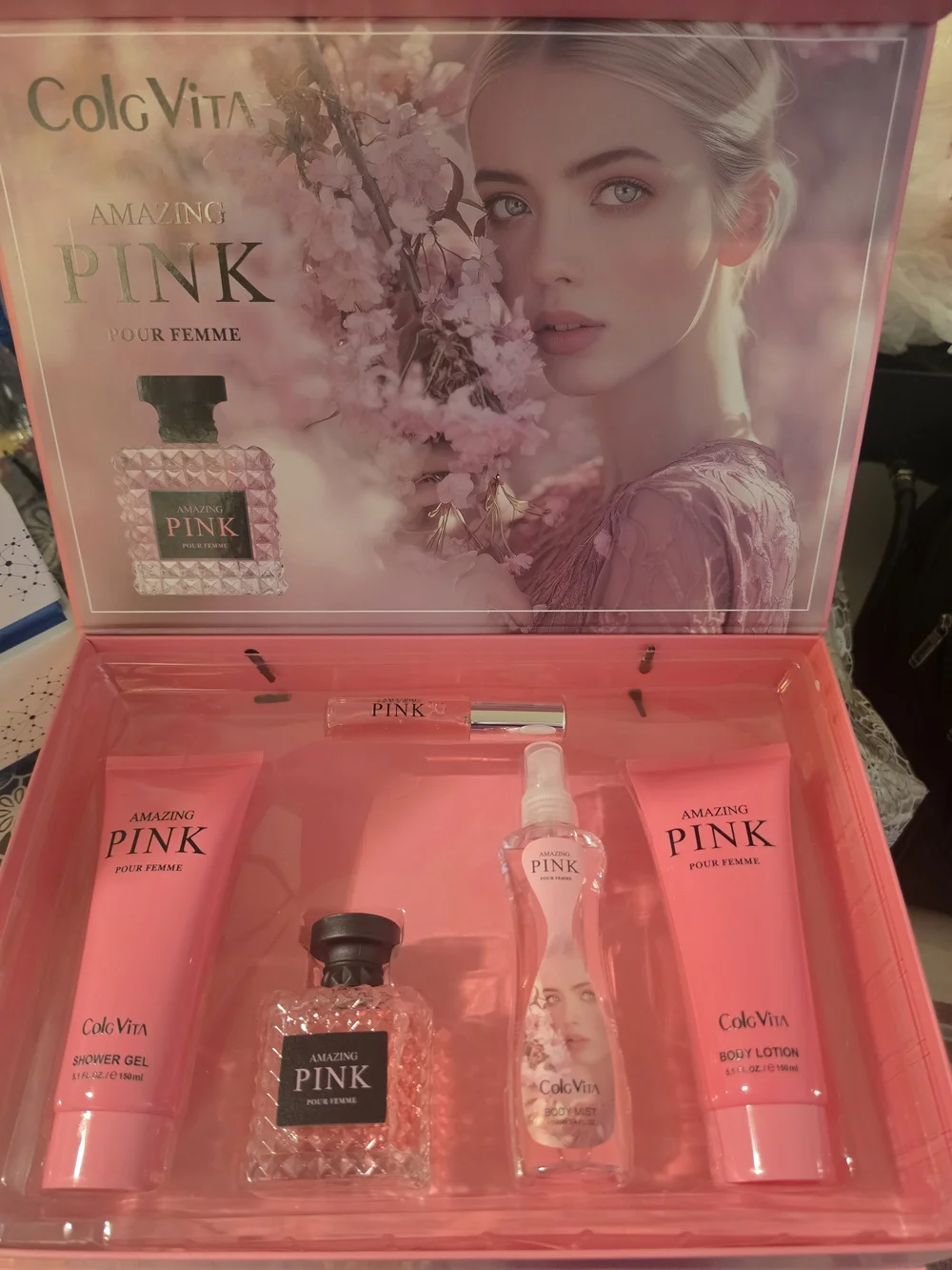 Amazing Pink Women Makeup & Fragrance Gift Set - Pink